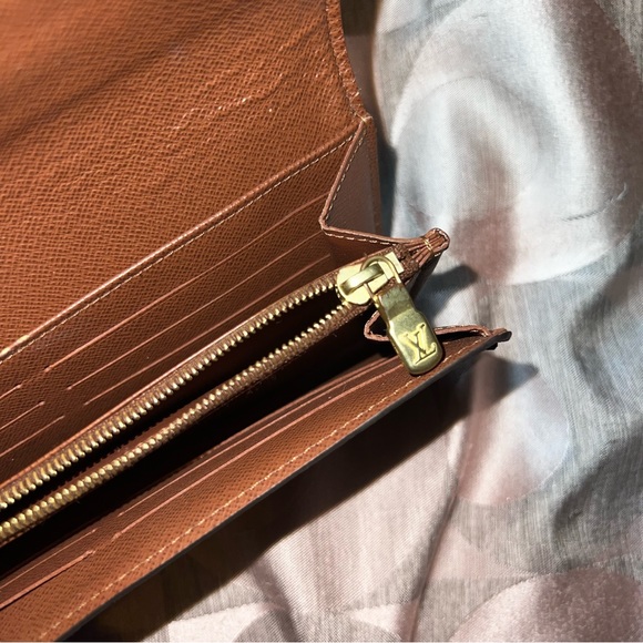 LOUIS VUITTON MONOGRAM SARAH LONG WALLET CLUTCH - Picture 7 of 16